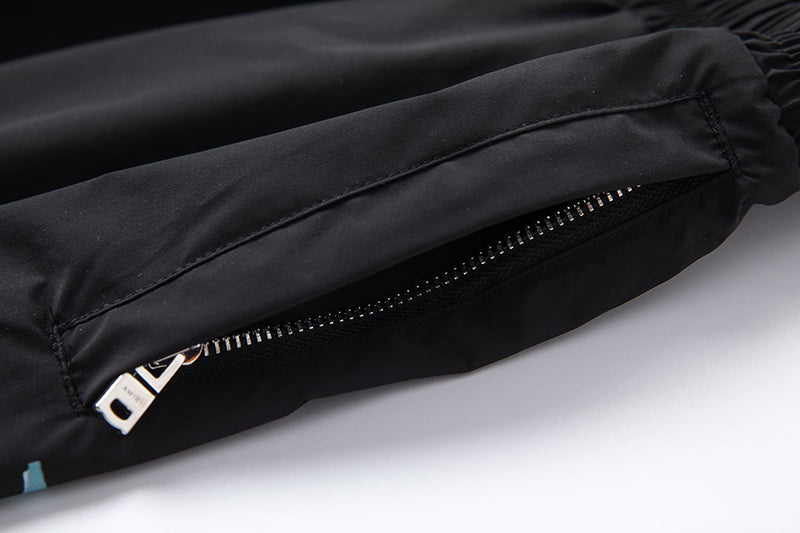 AMRI Letter Logo Print Short