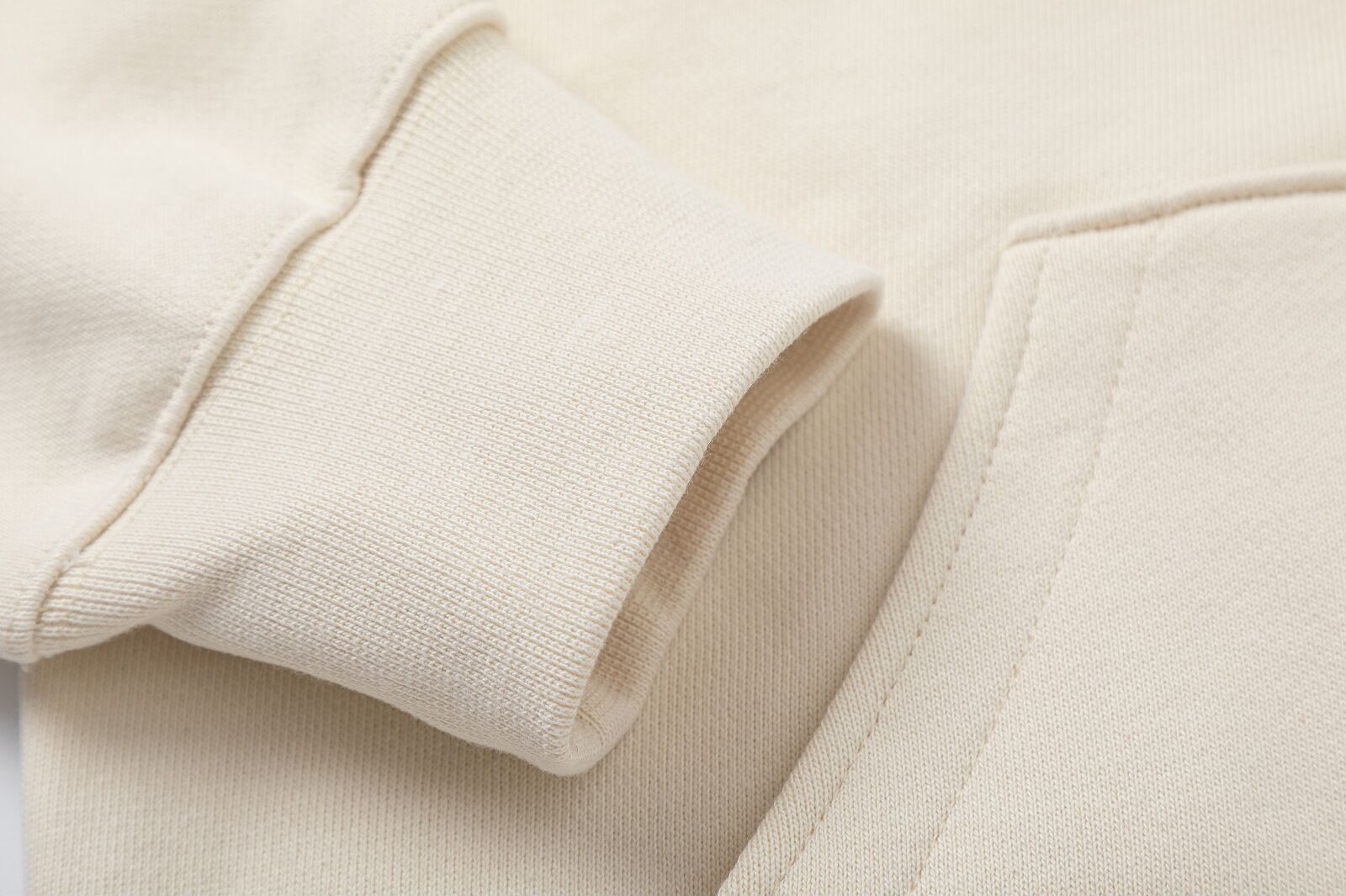 AMRI Staggered Logo-Patches Hoodies