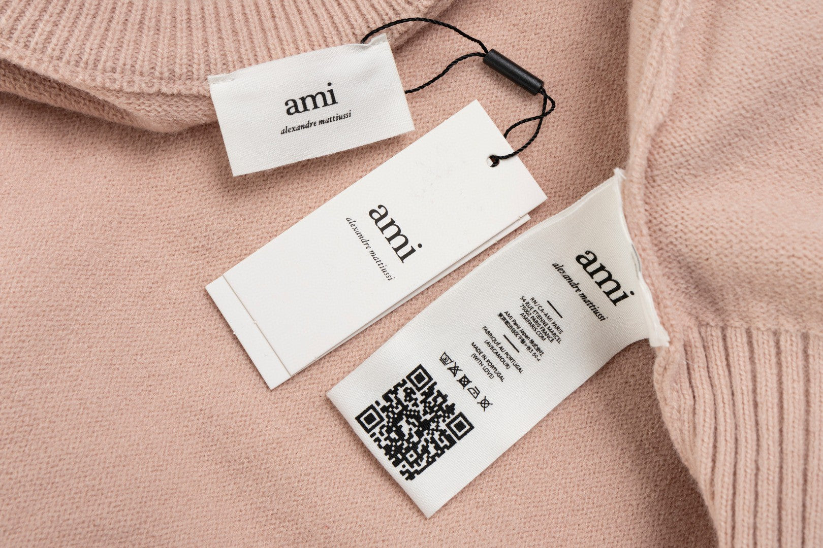 AMI Paris Classic Jacquard Heart Crewneck Sweater – 2025SS