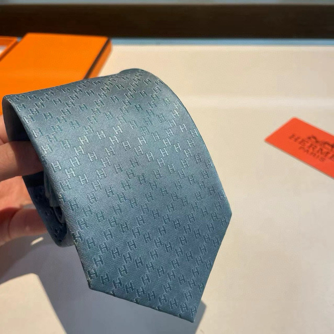 Hermès Men's Diamond H Pattern Silk Tie