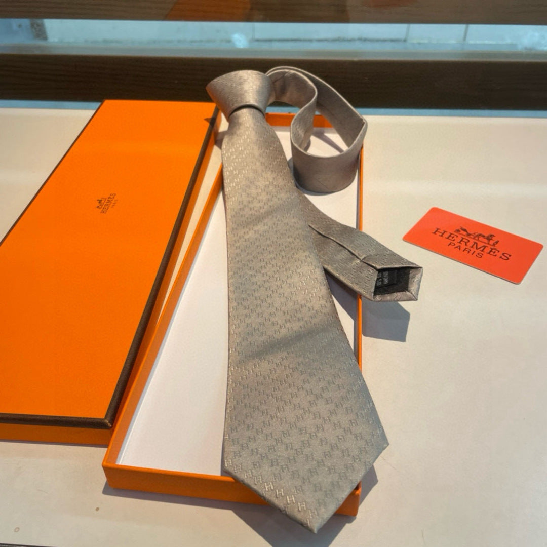 Hermès Men's Diamond H Pattern Silk Tie