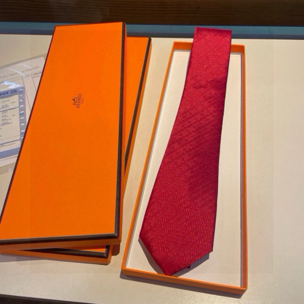 Hermès Men's Diamond H Pattern Silk Tie