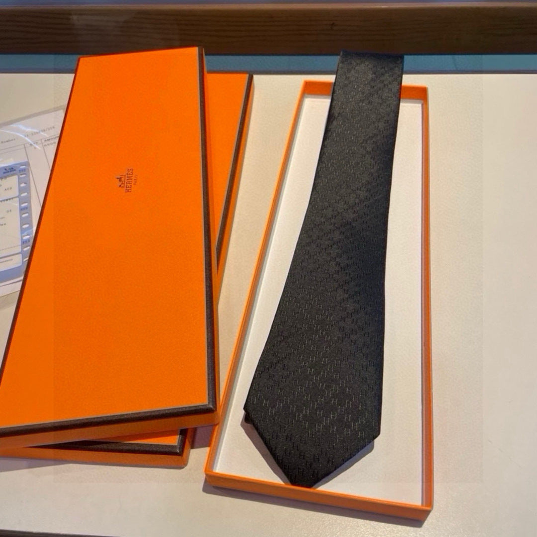 Hermès Men's Diamond H Pattern Silk Tie